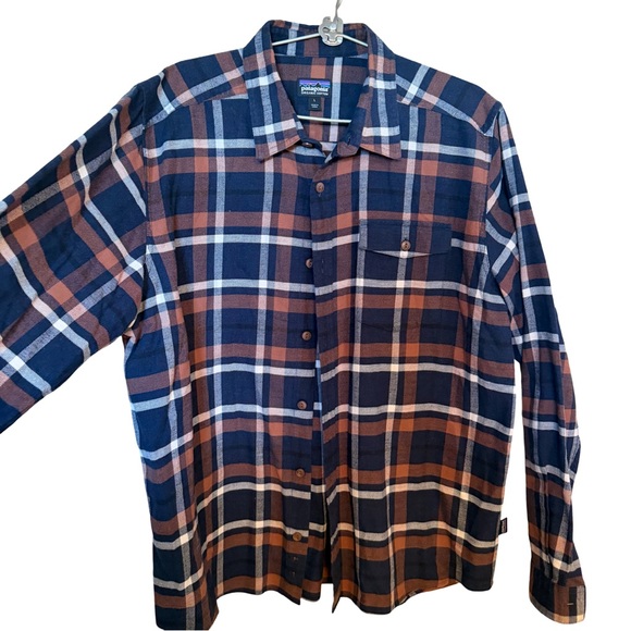 Patagonia Men's Casual Plaid, Lightweight Fjord Flannel Shirt, Organic cotton - Picture 4 of 4